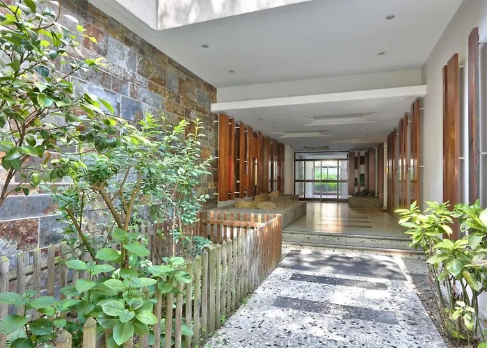 Appartement For 2 People In Pere Lachaise Parijs